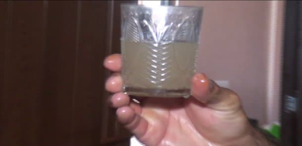 Kranlardan palçıqlı su gəlir (VİDEO)