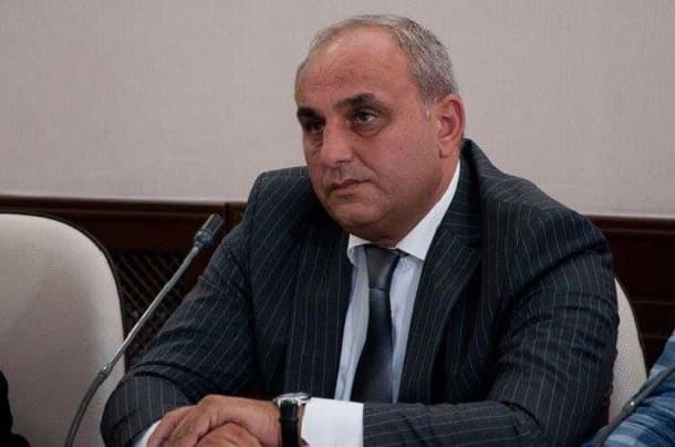 İxtisarlar başladı: Əməkdar artist işdən çıxarıldı