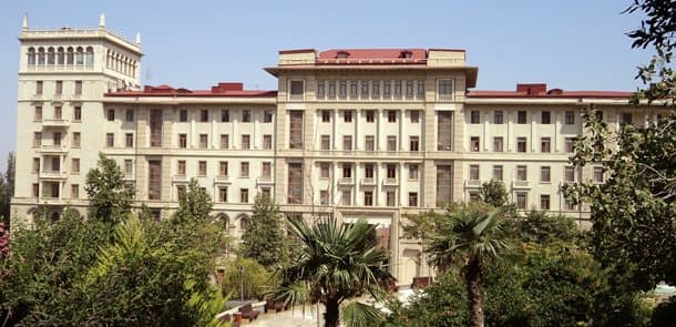 Nazirlər Kabinetində iki şöbə müdiri əvəzləndi