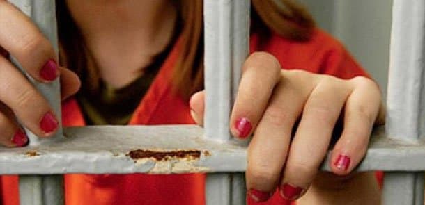 Bakıda iş adamı arvadını həbs etdirdi