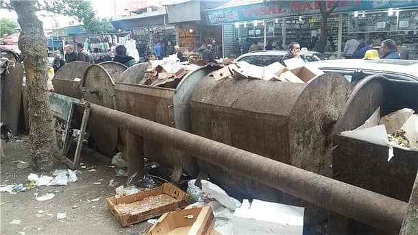 “8-ci kilometr bazarı”nda rəzalət: bazar dizə qədər çirkab içində - REPORTAJ (FOTO/VİDEO)