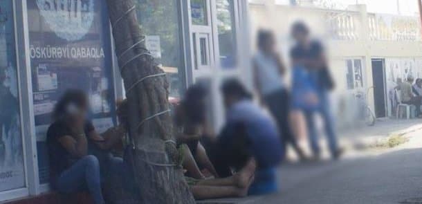 Bakıda qadınların «qul bazarı»: «Günün istisində bizi ac-susuz işlədirlər»