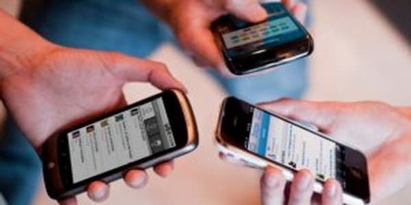 “Azercell” mobil telefon alanlara xəbərdarlıq etdi
