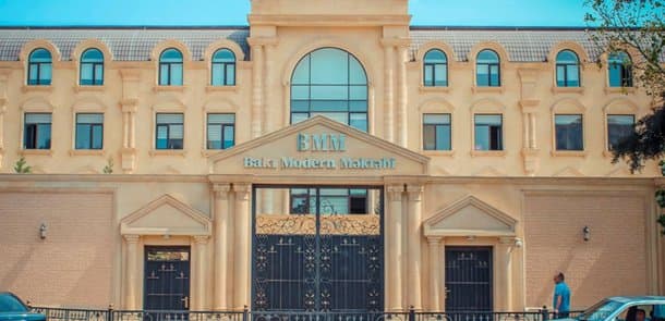 Bakıda müasir məktəb kompleksi ləğv edildi