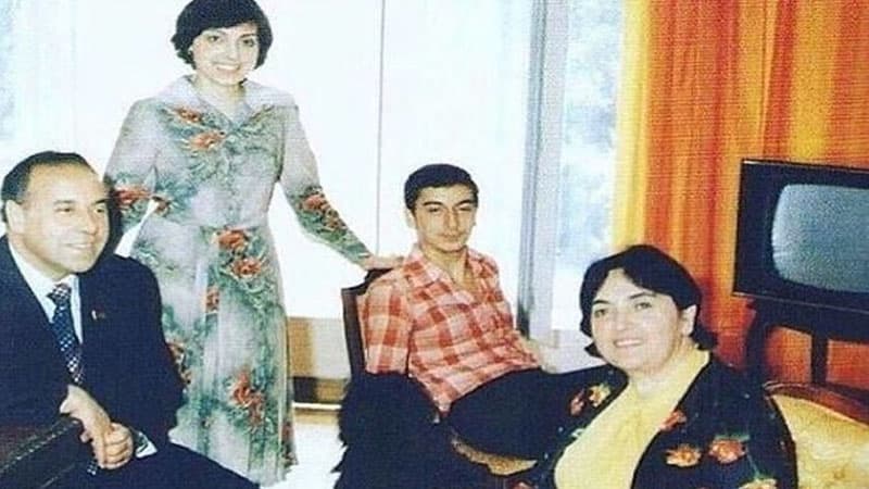 Sevil Əliyeva Heydər Əliyevin anadan olmasının 97-ci ildönümü münasibətilə paylaşım edib (FOTO)